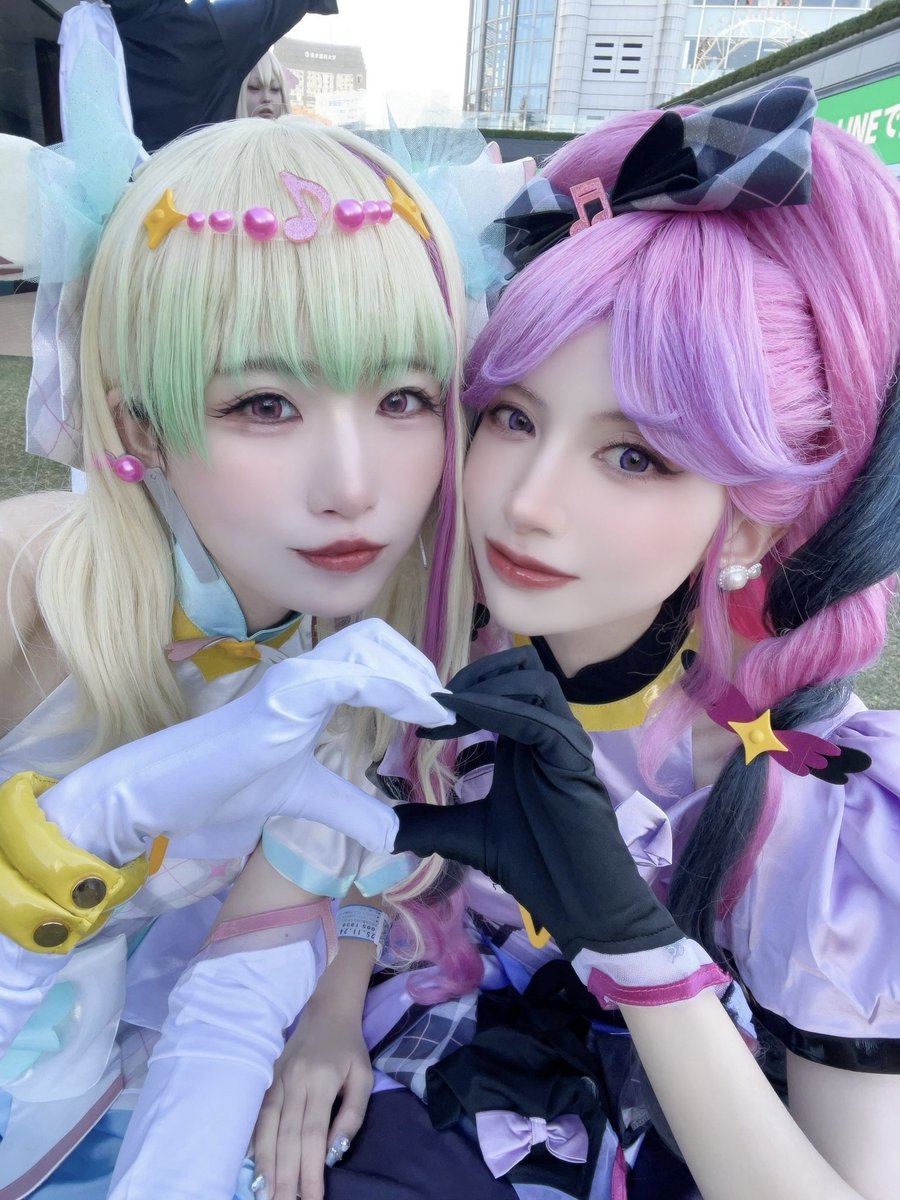 teMi_chi's tweet image. 今日は念願のTDCでズキューンとキッスでした🤍🖤
とっても楽しかった〜！

 #コスフェスTDC