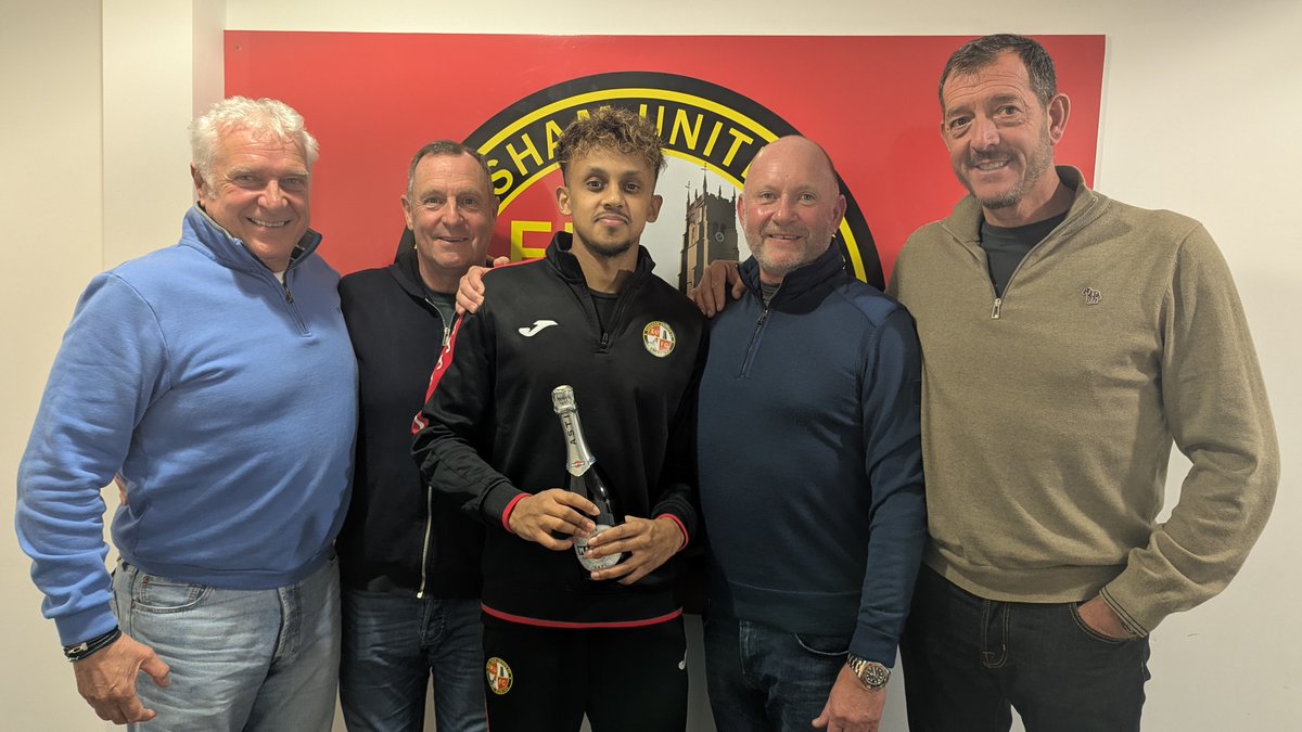 EveshamUnitedFC's tweet image. 📢 Robin&apos;s Man of The Match

⚽️ Sponsors Warners voted for Amer Awadh

📆 Sat 22 Nov 🆚 Dorchester Town

📍 The Spiers &amp;amp; Hartwell Stadium WR11 2LZ

🌐 eveshamunitedfc.com/robins-man-of-…

🔴⚪️#TheRobins