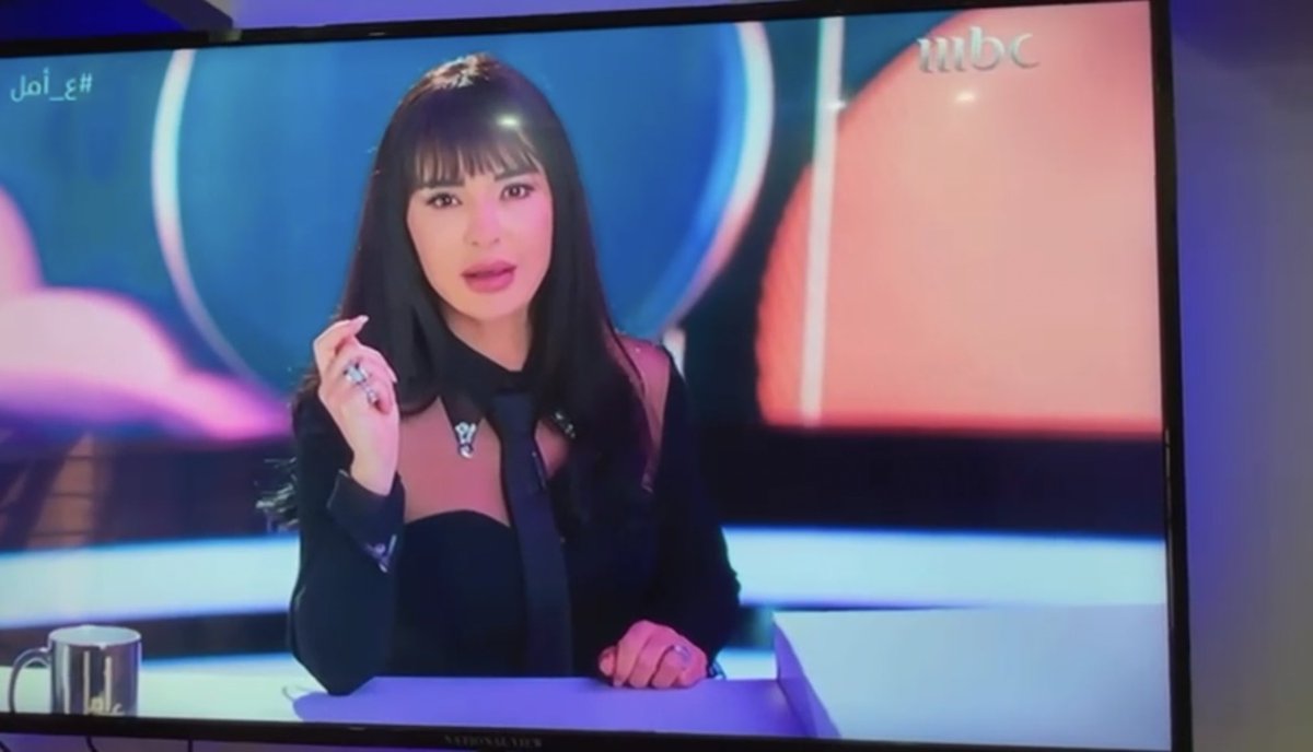 maguy_maram's tweet image. بوناسيرا 😍 مساء الخير يا وجه الخير يا احلى شي صار بالحياة ، اي انتي ! انتي يلي عم تسمعيني  هلق انتي احلى شي صار بالحياة لا ✋🏻 انتي الحياة كلها انتي الحياة كلها شاء من شاء وابى من ابى 😌❤️ 
#ماغي_بو_غصن ~#ع_امل 
@MaguyBouGhosn