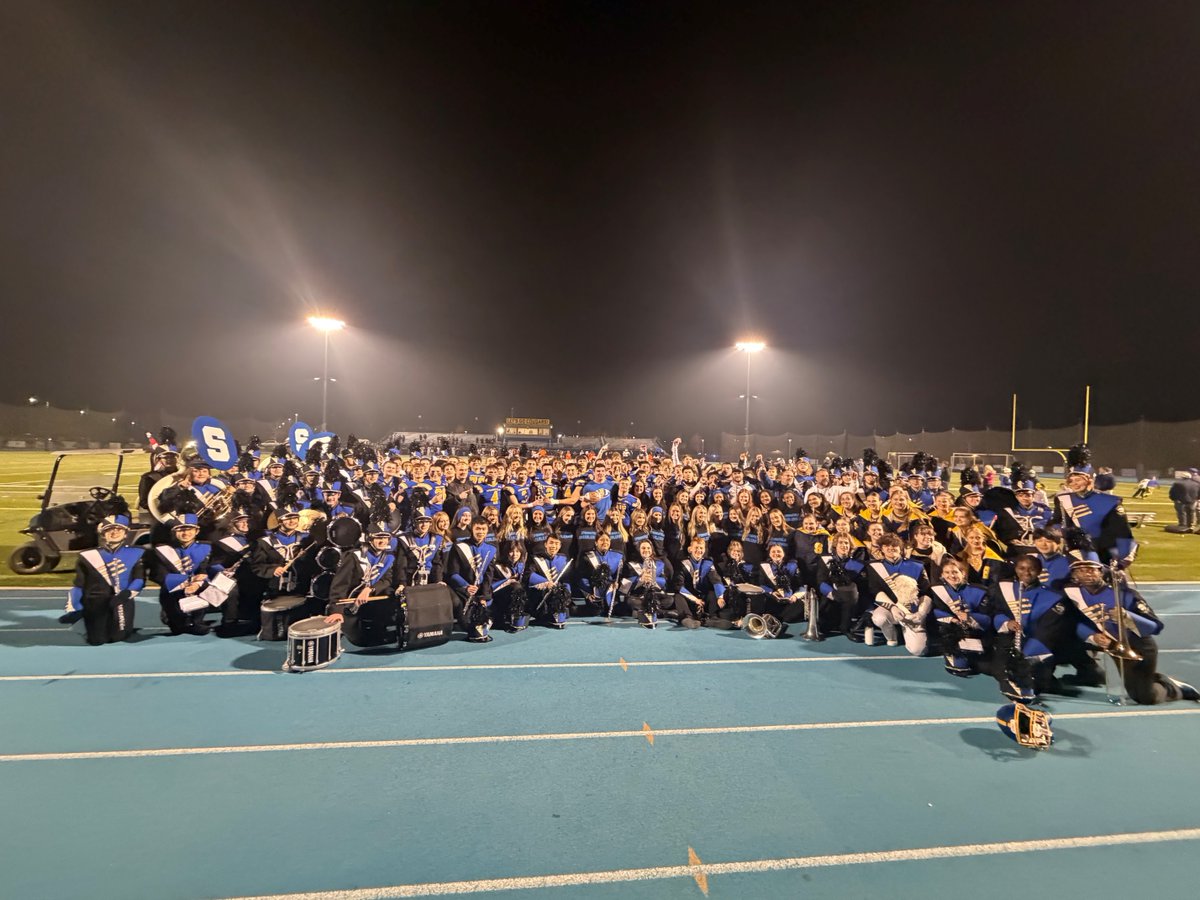 SpringfieldSD's tweet image. Congratulations to our Varsity Boys Football team on their outstanding achievement as the District 1–5A Champions. #PrideInAllThings