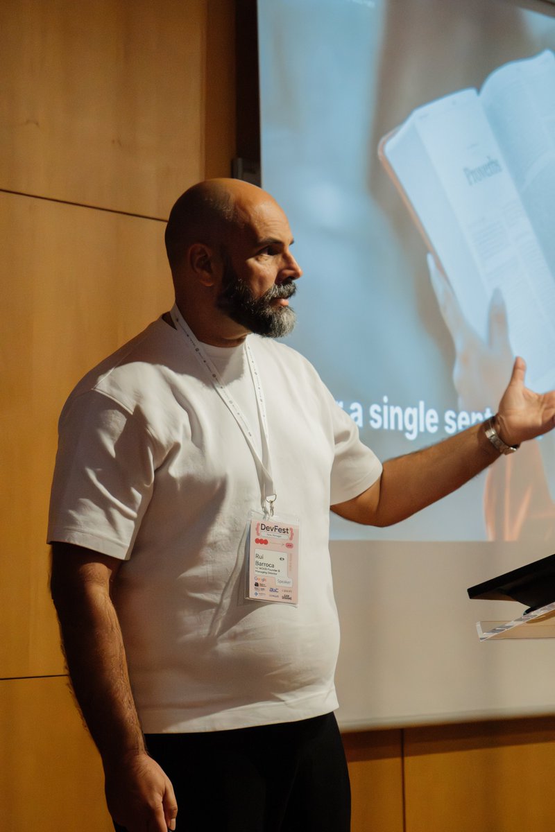 Rui_Barroca's tweet image. Spoke at @GDGFaro DevFest 2025 on Friday and loved it. Huge thanks to @tjgfernandes for the invite.

The room was full of developers
and there I was… a designer
sharing how I build #MVPs with #AI.

I presented my @Google edition workflow
@NotebookLM → @GeminiApp →…