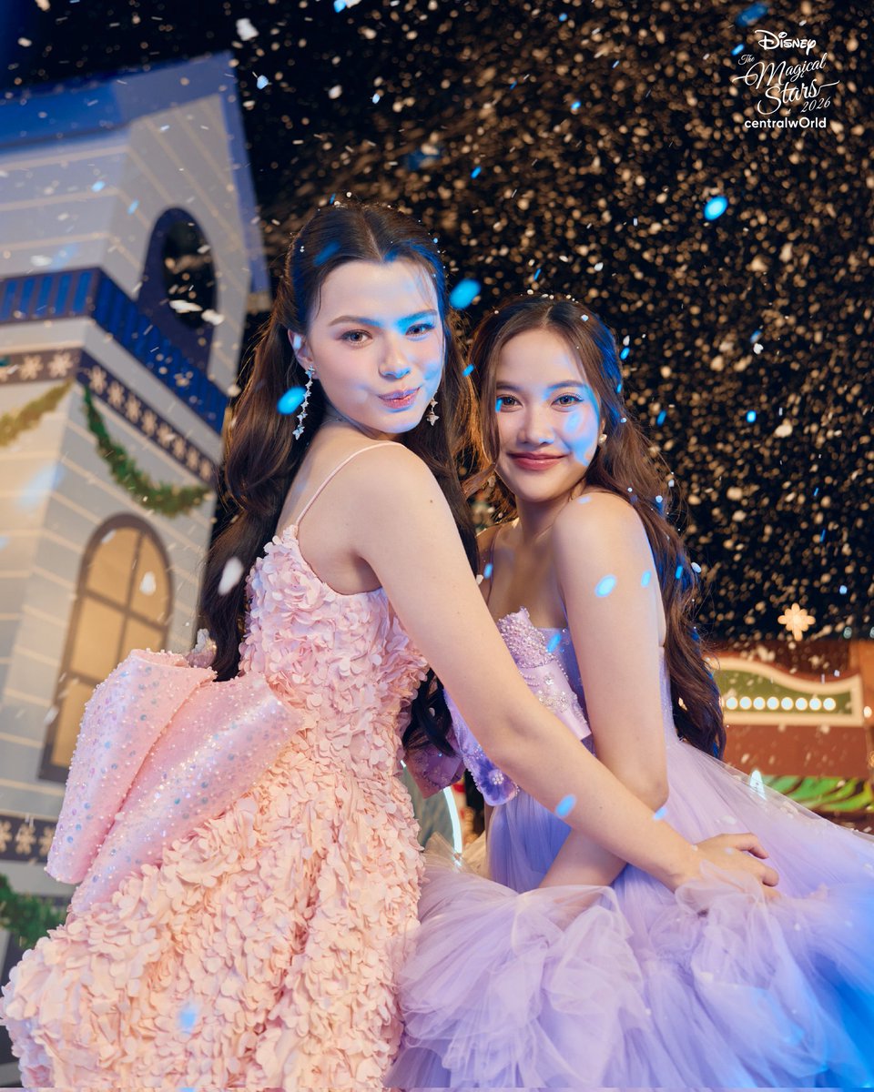 sunshinebabyfb's tweet image. 🚩FLAG FOR TP🚩

I know I&apos;m late, but if both the keyword and hashtag reaches 1M posts, I&apos;ll give away 3 livestream tickets to Becky&apos;s birthday concert! So drop the tags below (and remember not to spam)! 

SAROCHA REBECCA DISNEY AT CTW 
#centralwOrldXmasXFreenBecky