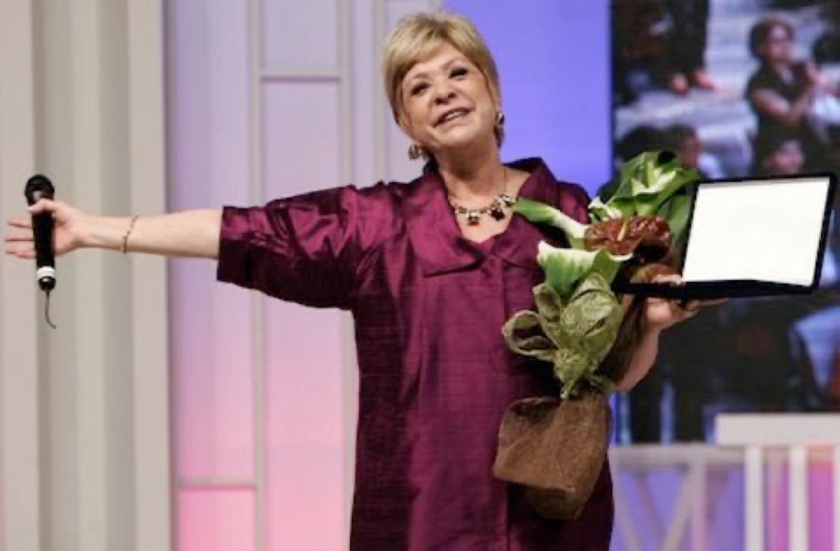 thiago_p's tweet image. Triste dia: morreu Ione Borges, lenda dos programas femininos da TV brasileira.

Ione se foi, mas a elegância dela segue viva na memória de quem cresceu assistindo a TV Gazeta. Referência das manhãs e tardes de tanta gente. Descanse em paz, parceirinha! 💛