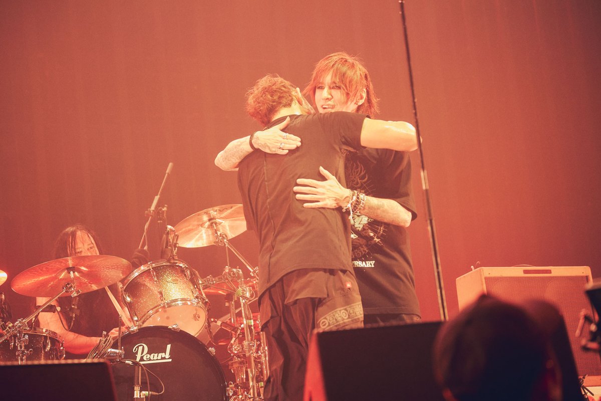 jinmiraisai2025's tweet photo. BRAHMAN 30th Anniversary
#尽未来祭

◤◢◤◢◤◢◤◢◤◢◤◢

◀︎11/24(月)19:30-
BRAHMAN
w / SUGIZO(LUNA SEA)

◤◢◤◢◤◢◤◢◤◢◤◢

Photo by 山川哲矢 / 岸田哲平 / 橋本塁
https://t.co/pXJpKAzRuT https://t.co/y12KG9IJ2G