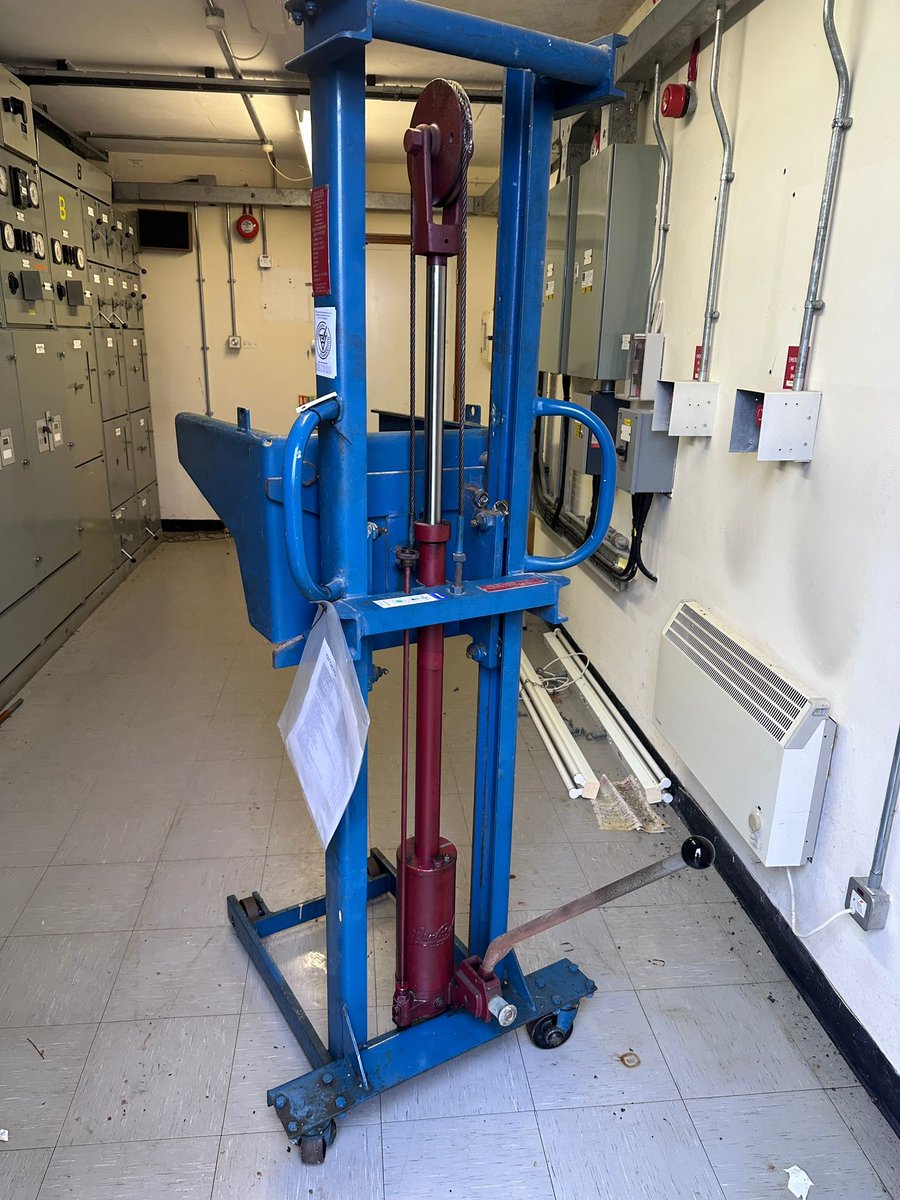 ActionHandling's tweet image. Keeping large operations running takes more than quick fixes — it takes engineers who know your pressures and keep your handling equipment safe, compliant, and reliable. At Action Handling, we deliver UK-wide inspections and planned servicing,that helps prevent downtime.