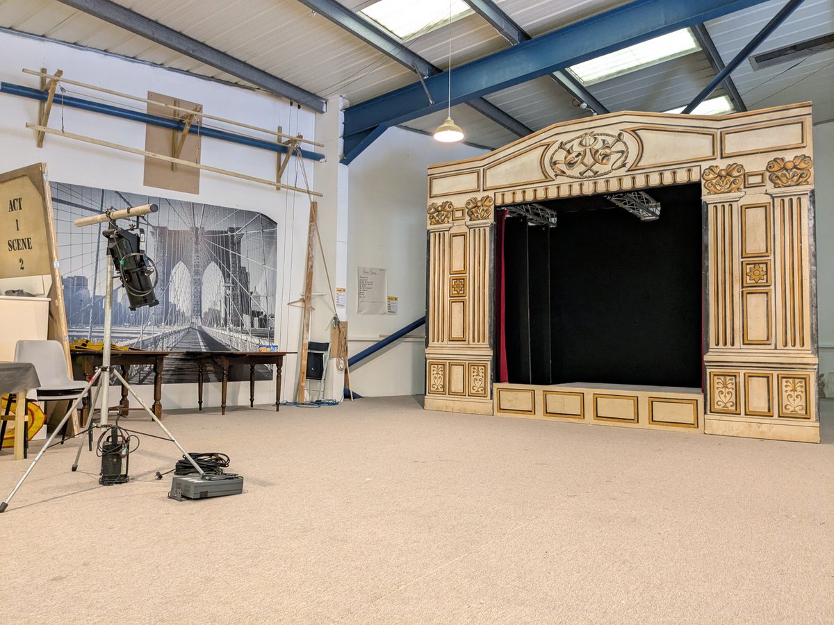A new course starts today at the <a href="/bognor_make/">The Bognor Makerspace CIC</a> and the stage is set for our next show! Our new team of learners helped build our special pop-up theatre for our upcoming festive play. 🖼️🎄
Fancy getting involved? Find out more here: t.ly/sDaba
#mtgs #free #course #jobs
