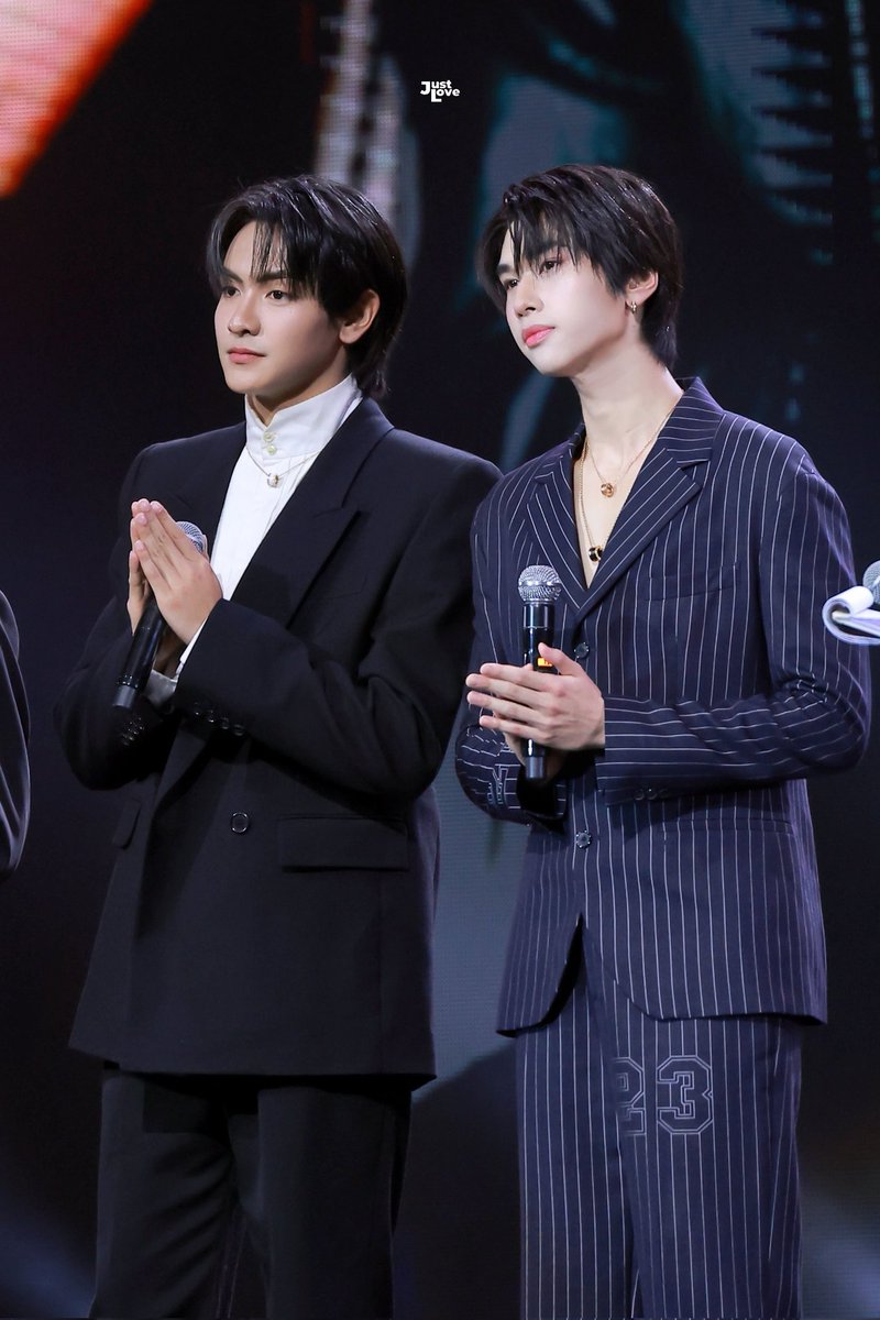 jdhrtspc's tweet photo. Tomorrow  is the day GMMTV2026 🪄

  #JoongDunk #จุงดัง 

.                      🕯️
              🕯               🕯️                     
          🕯️  manifesting  🕯️
       🕯    JOONGDUNK  🕯
           🕯️         2026    🕯️
                🕯               🕯
                          🕯