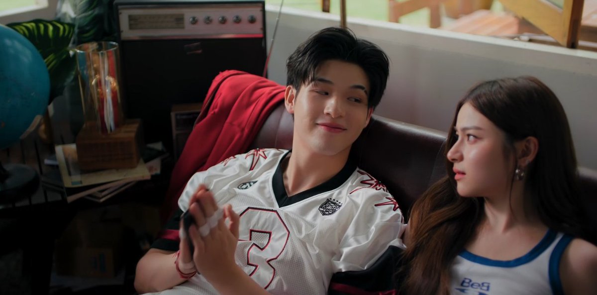 TrueVisions's tweet image. แหมมมมม ตอนนั้นเรียกมาลัยว่า &apos;มิจจี้&apos; ตอนนี้เรียกอะไรดีน๊าาา

#TruevisionNOW 
#MuTeLuv #แม่ไม้มวยรำ 
#MuTeLuvFistFootFusionEP2 #skywongravee #primiily