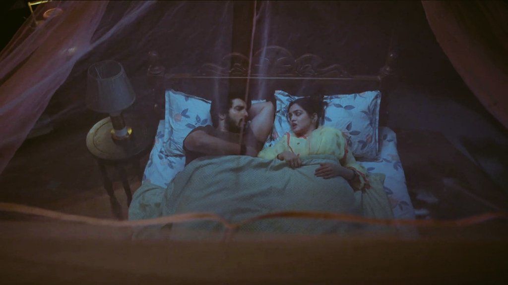 Pretty shots ❤️✨️

PS : Would have been better if it wasn't  a detective giri scene!

#SaChi #UdneKiAasha 
#KanwarDhillon #NehaHarsora