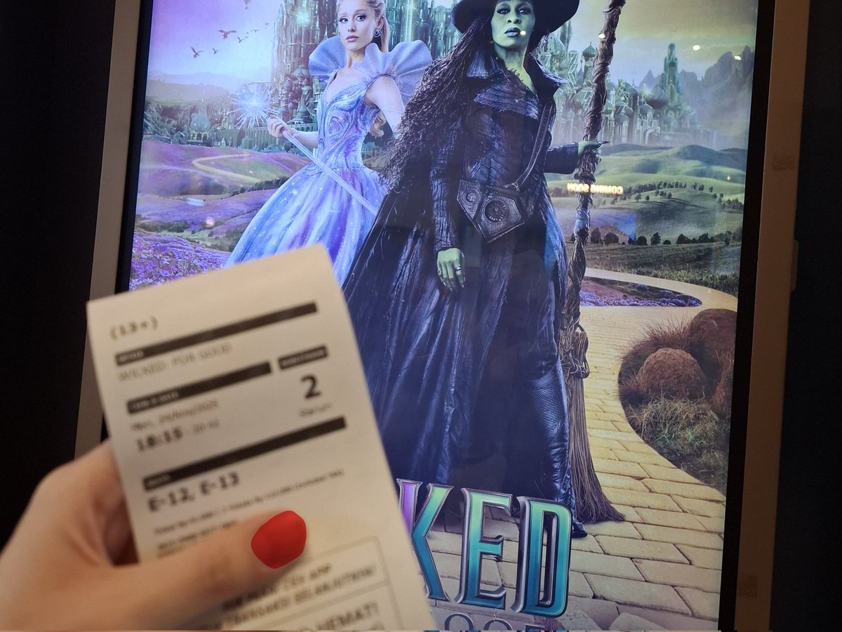 plushiettes's tweet image. akhirnya kita bersemi @GRATlSONGKIR