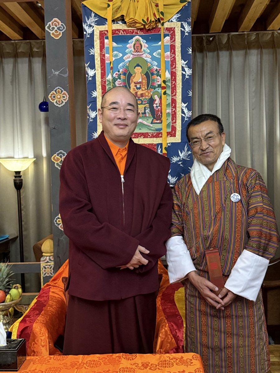 ལས་སྐྱིད་རྡོ་རྗེ tweet media