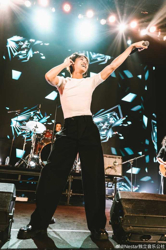 StarNest tweet media