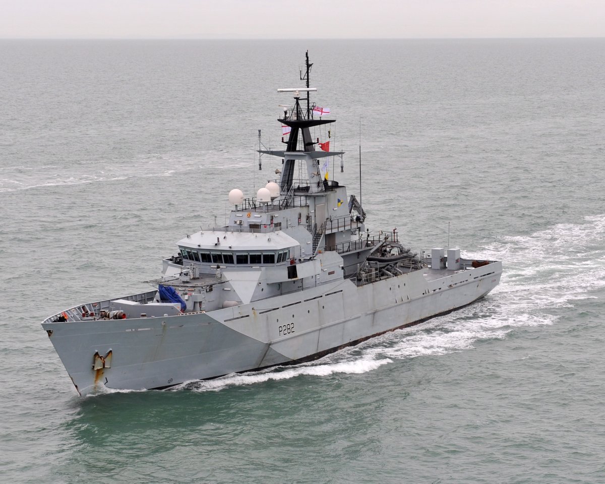 ObsDelphi's tweet image. 🇬🇧🇷🇺La Russie a augmenté de 30% sa présence dans les eaux britanniques en deux ans.

Le patrouilleur HMS Severn a récemment intercepté une corvette et un ravitailleur russes dans la Manche, avant de passer le relais à un allié de l’OTAN. 

Londres renforce aussi sa surveillance…