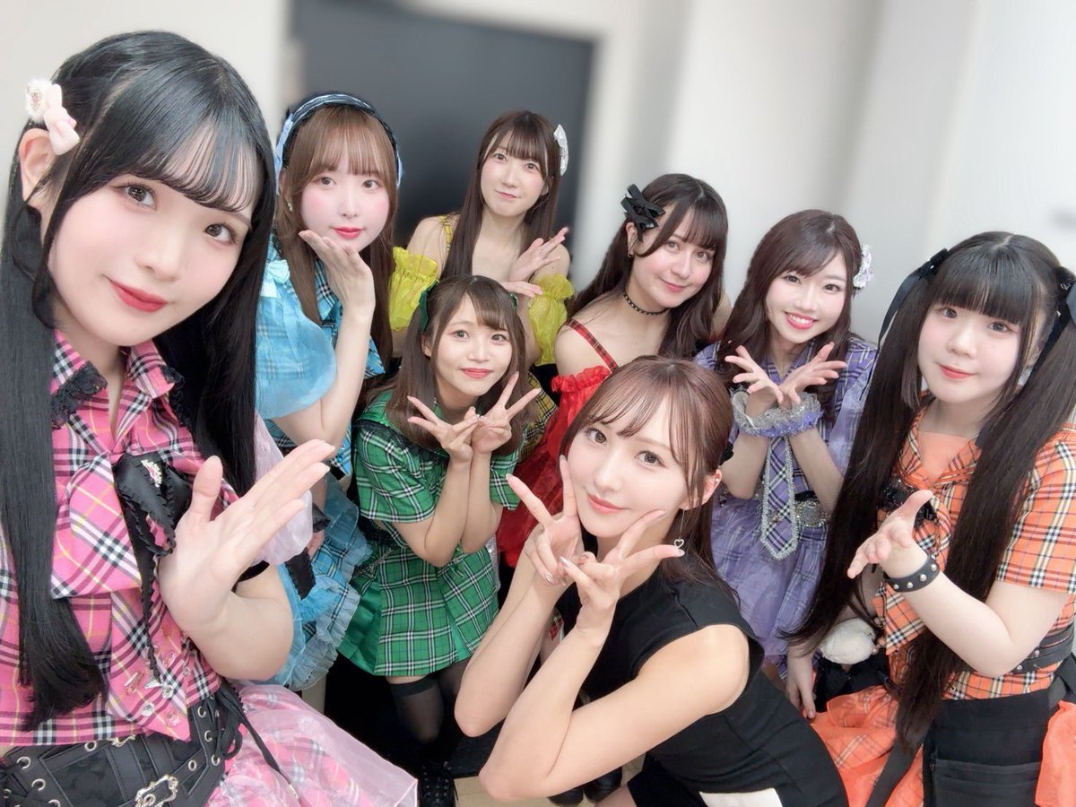 MCの ・安藤 笑さんと、 トークショーで同じステージに立たせて