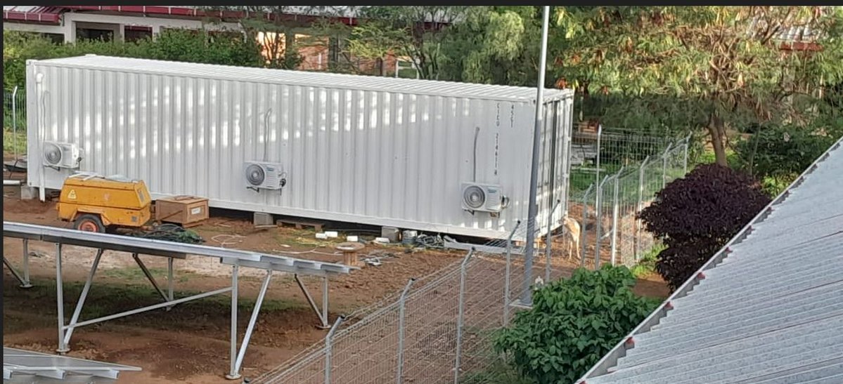 GhideonMusa's tweet image. Aptech Africa Powers Lifesaving Oxygen Production with Solar Energy in #Eritrea

Aptech Africa has delivered a groundbreaking 251.97 kWp hybrid solar PV system with 460.8 kWh battery storage to power the oxygen production plant at Mendefera Hospital in Eritrea. 

This highly…