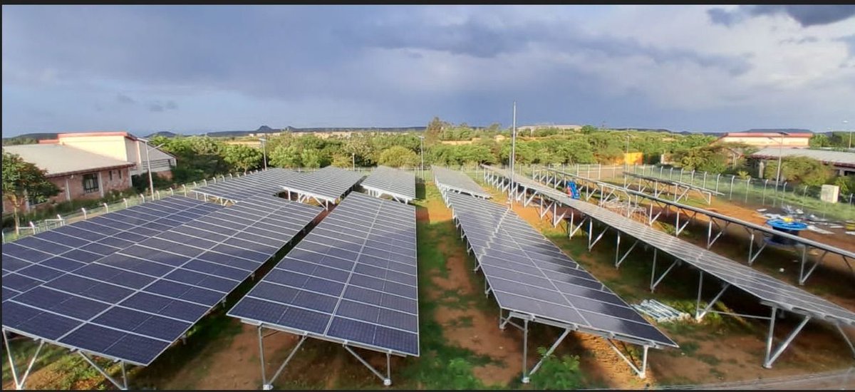 GhideonMusa's tweet image. Aptech Africa Powers Lifesaving Oxygen Production with Solar Energy in #Eritrea

Aptech Africa has delivered a groundbreaking 251.97 kWp hybrid solar PV system with 460.8 kWh battery storage to power the oxygen production plant at Mendefera Hospital in Eritrea. 

This highly…