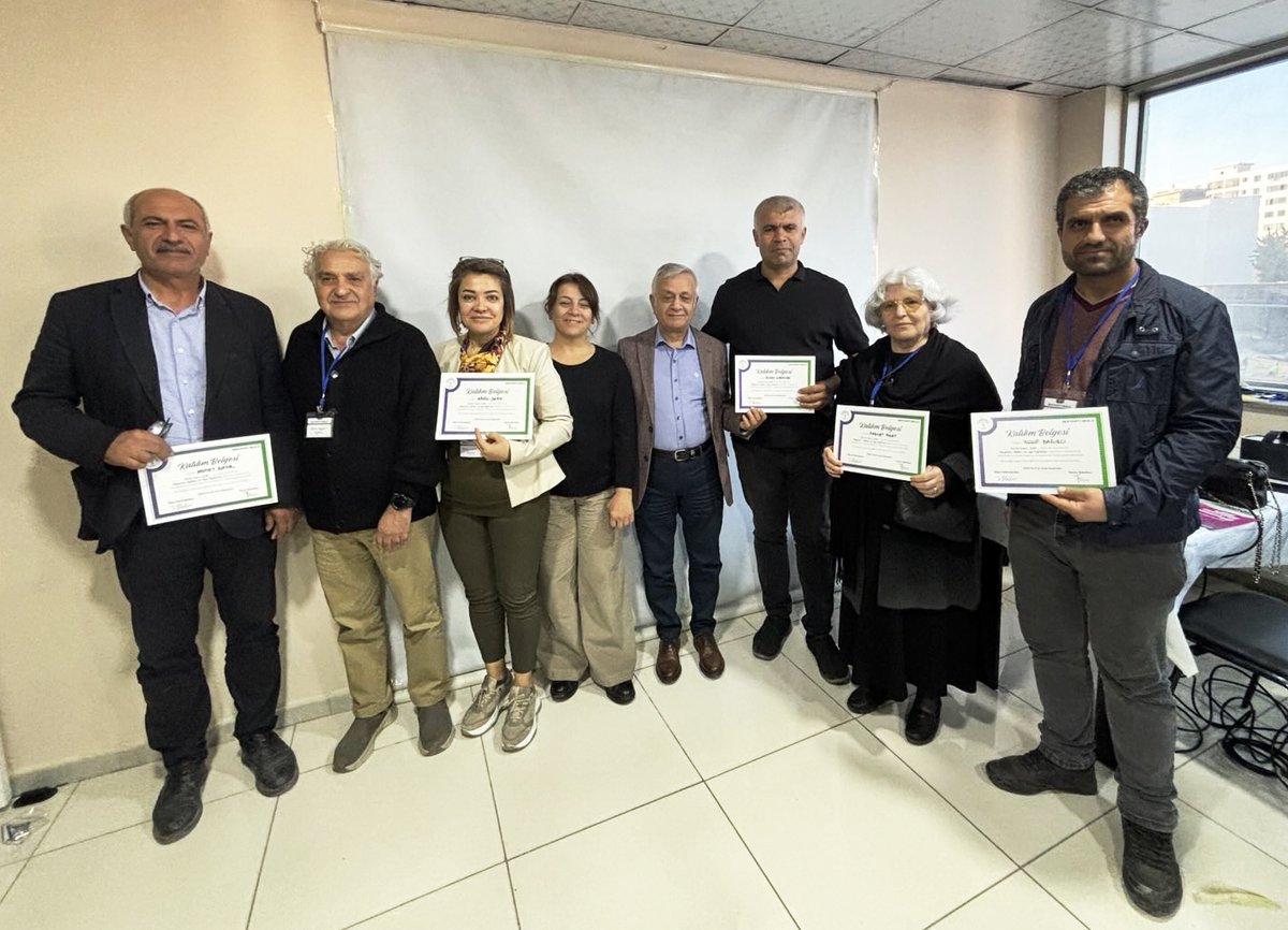 Adıyaman örgütümüzle iki günlük eğitimde siyasal süreci, fikriyatımızı, daha güçlü örgütlenerek değişim-dönüşümün olanaklarını konuştuk. Adıyaman’ın kadim tarihiyle ve an’ın birikimleriyle öğreniyoruz, örgütleniyoruz 🦚☀️ <a href="/demadiyaman/">Dem Parti Adıyaman</a> <a href="/kahtademparti/">DEM PARTİ KAhta İlçe Örgütü</a>