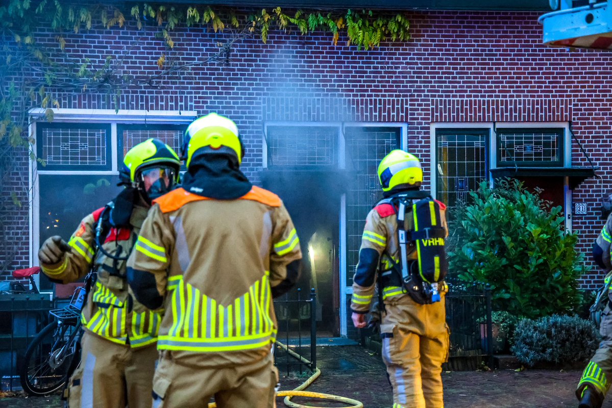 Forse schade aan woning na brand in Zoeterwoude