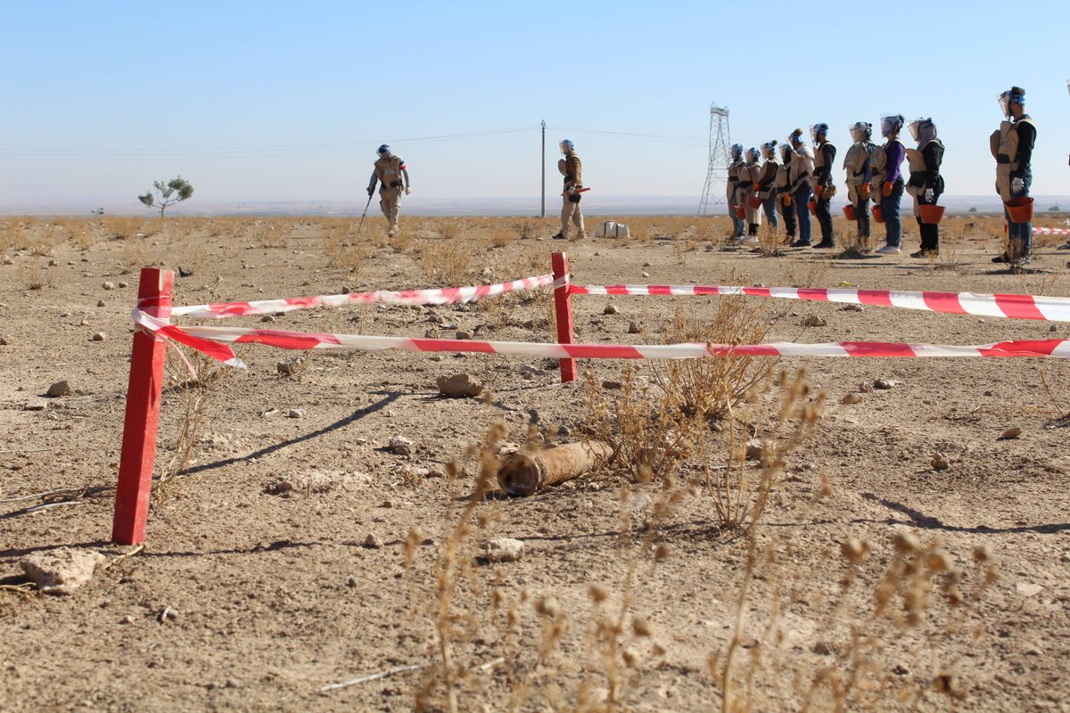 ITFsi's tweet image. A new phase of ITF’s humanitarian #MineAction efforts has launched in Northeast #Syria, supported by @francediplo 🇫🇷.

This stage reduces the threat of explosive hazards through NTS, TS, clearance &amp;amp; #EORE - helping communities regain safe access to their land. 🌾🏘️