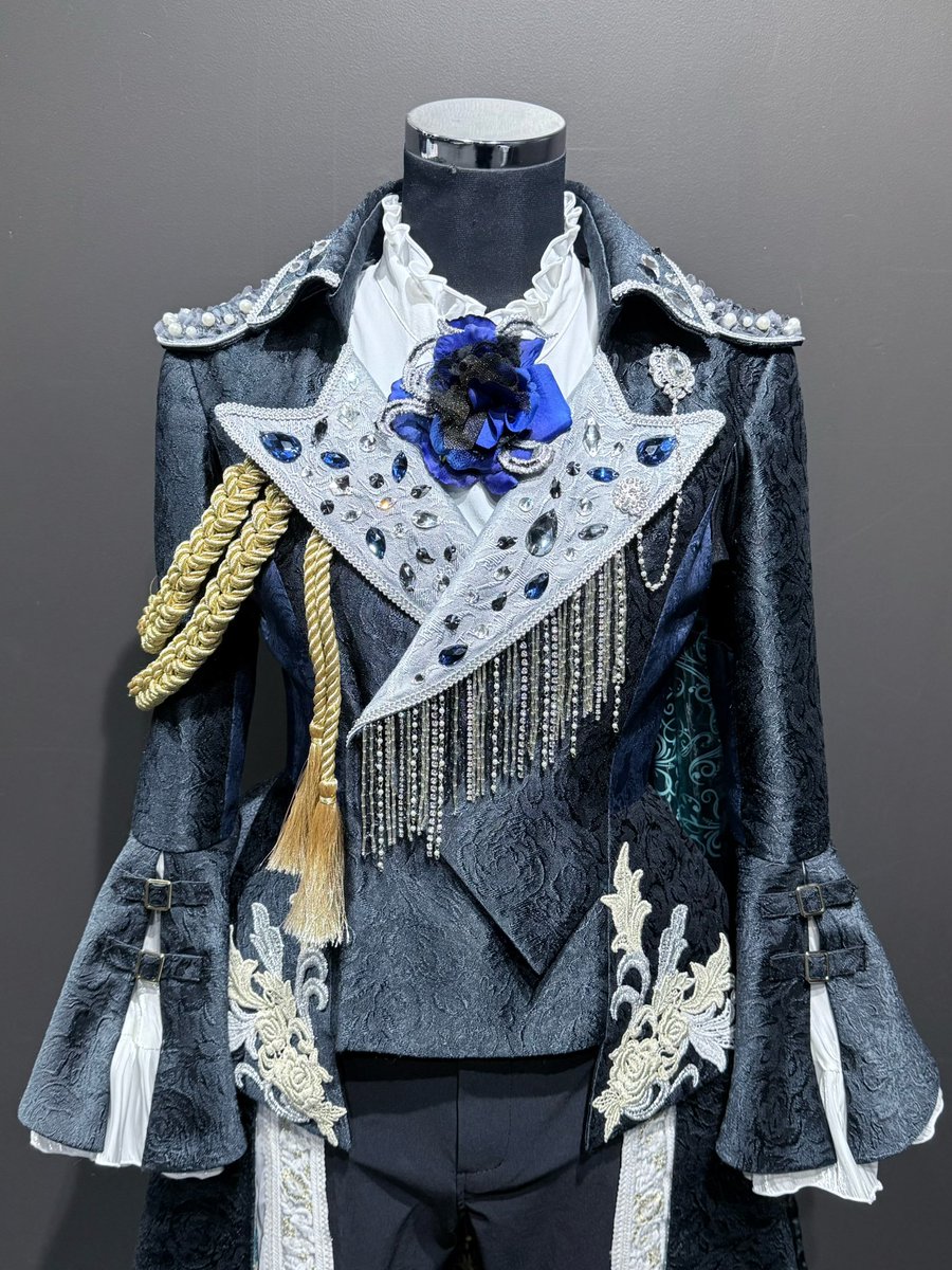 ado1024imokenp's tweet image. #Adoよだか 

よだか 本編で着用していました衣装です。