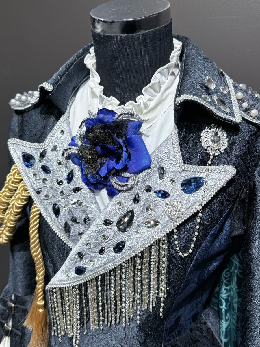 #Adoよだか 

よだか 本編で着用していました衣装です。