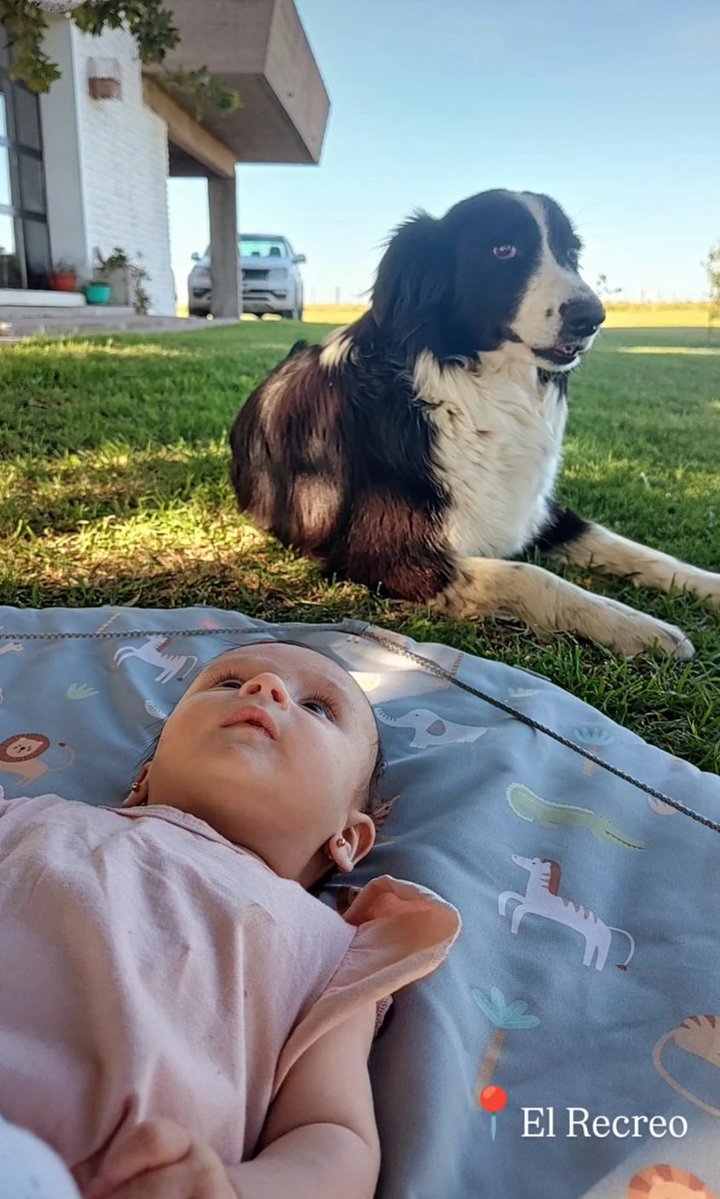 - Quien me está cuidando?...
- La India