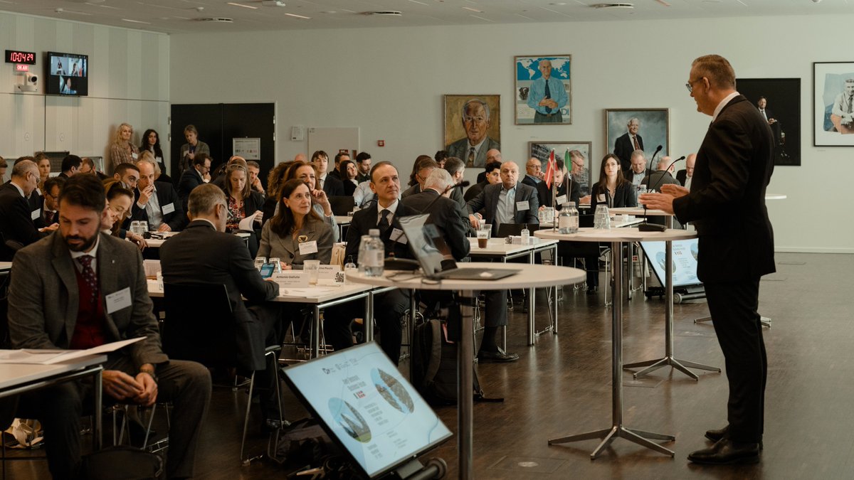 🇩🇰🇮🇹Italy-Denmark Business Forum on Defence industry and Built environment. Thanks to all parties involved in reaffirming the value of a partnership centred on innovation, security and sustainable design.
#ItalyDenmark #BusinessForum #DanskIndustri