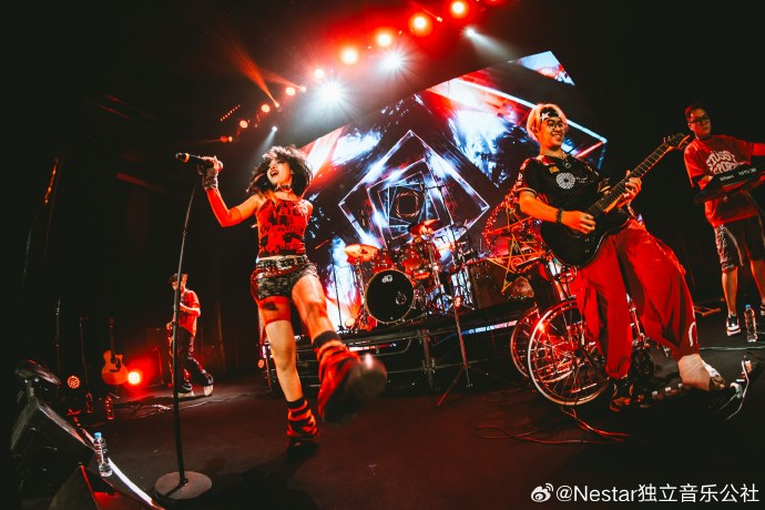 StarNest tweet media