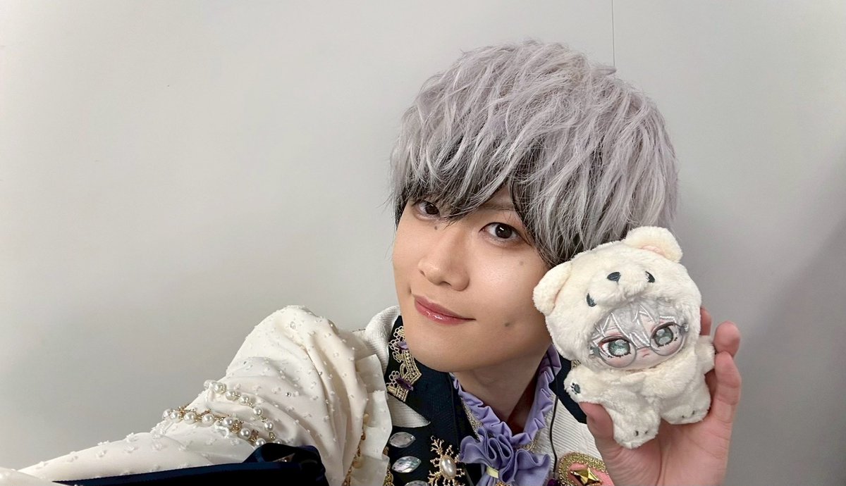 Yuki_S_918's tweet image. #スタフォニ ！！！！
ありがとうございました！！！
本当に夢のような時間で、とにかく楽しかったです！

本日はカンナくんイメージな髪色でしたが伝わっていましたか？🤍
これからも彼らを、僕たちを、よろしくお願いします❣️🦄🦄🦄🦄

お花もありがとうございます✨️✨️
#あんスタ
#エスプリ