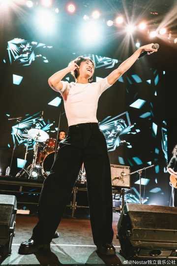 StarNest tweet media