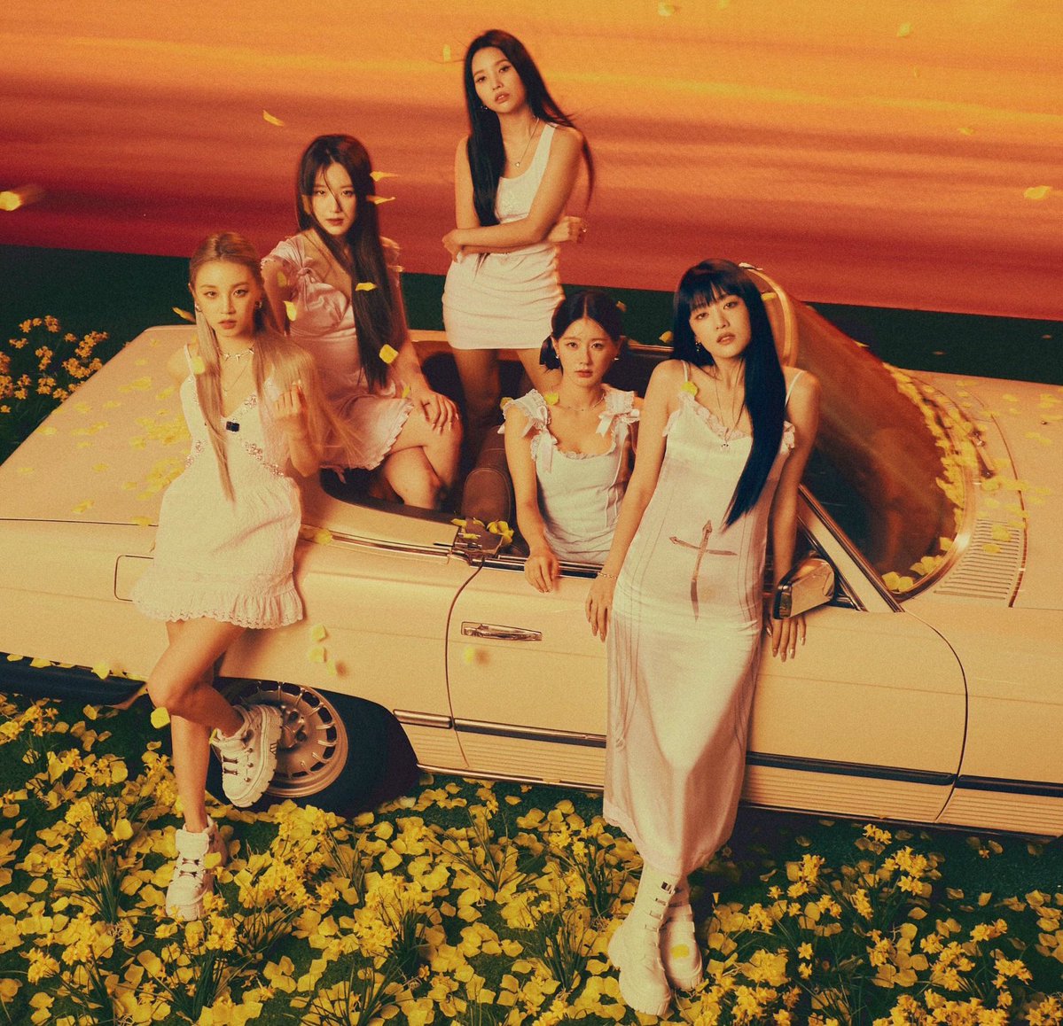 chartsidle's tweet image. SOYEON said that being part of i-dle was the best thing she&apos;s ever done in her life.