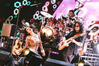 StarNest tweet media