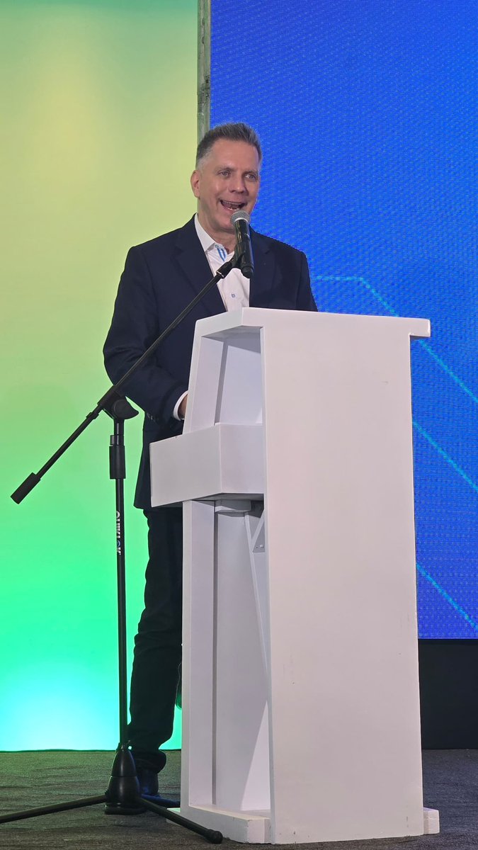 Más de 600 participantes se dieron cita el 11 de noviembre en el foro “Claves para Transformar e Impulsar tu Negocio”, un espacio dirigido a empresarios y emprendedores que apoyan al crecimiento económico y productivo del país.