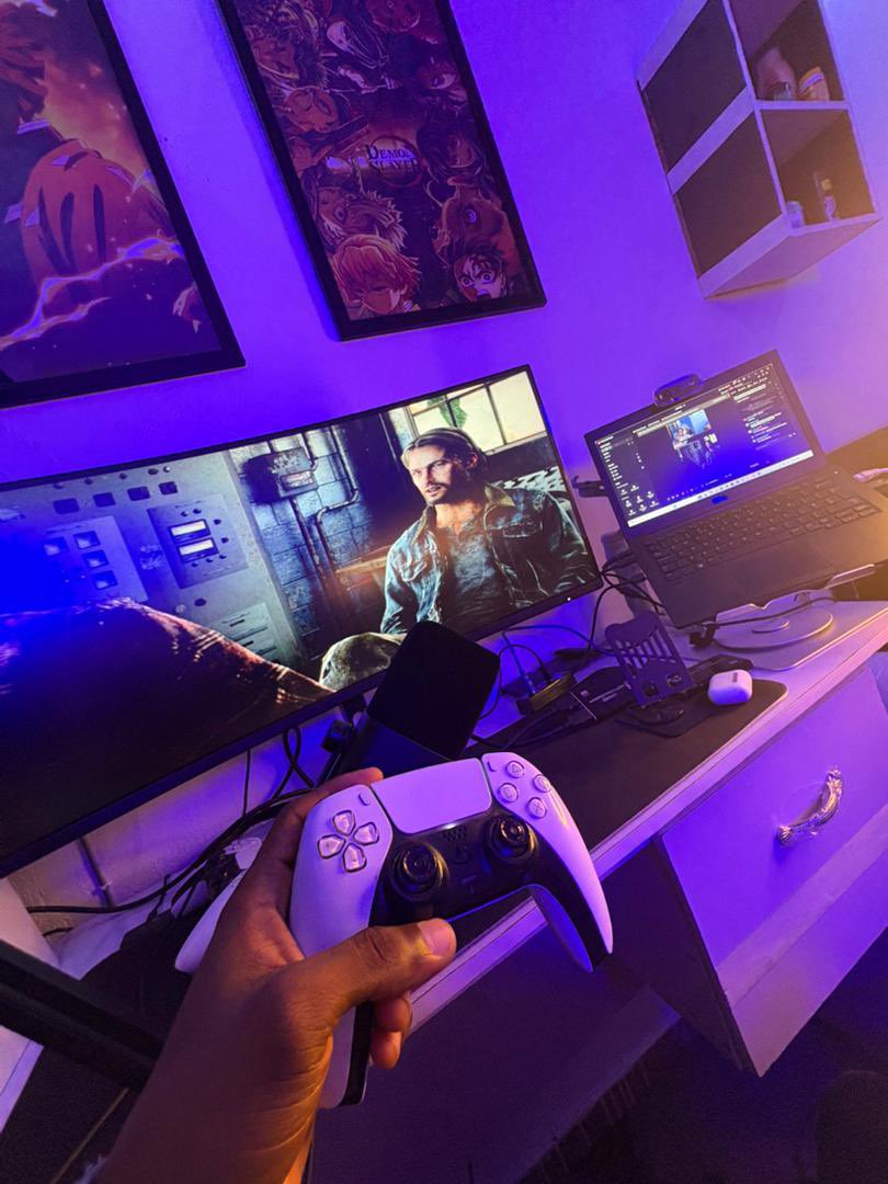 Safe Haven 🎮❤️

#GamingSetup #DeskSetup #TechSetup #RGB #SetupGoals