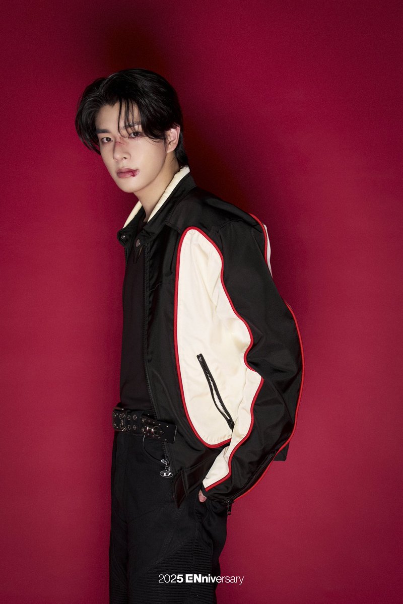 15ARCHIVEz's tweet image. insane visuals 🥵 #제이크 #JAKE