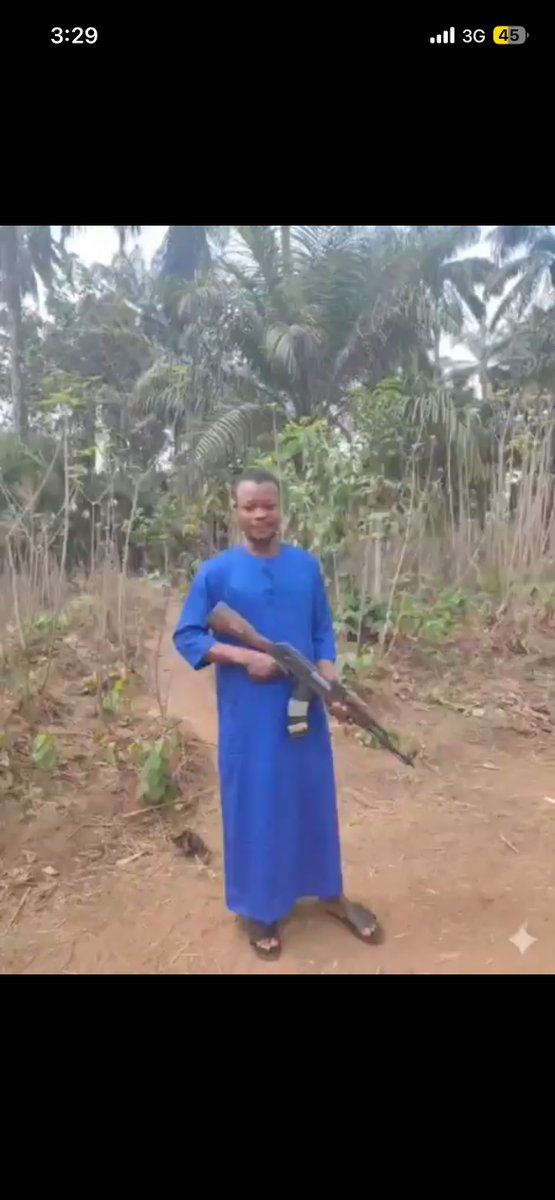 Minikothe3rd's tweet image. Christian Terrorists are now brandishing weapons and posing for pictures.

Only God knows the number of atrocities perpetrated with these weapons and then the Fulani and Muslims were blamed for it.

This is not normal, civilians don’t own rifles in Nigeria, only terrorists do.