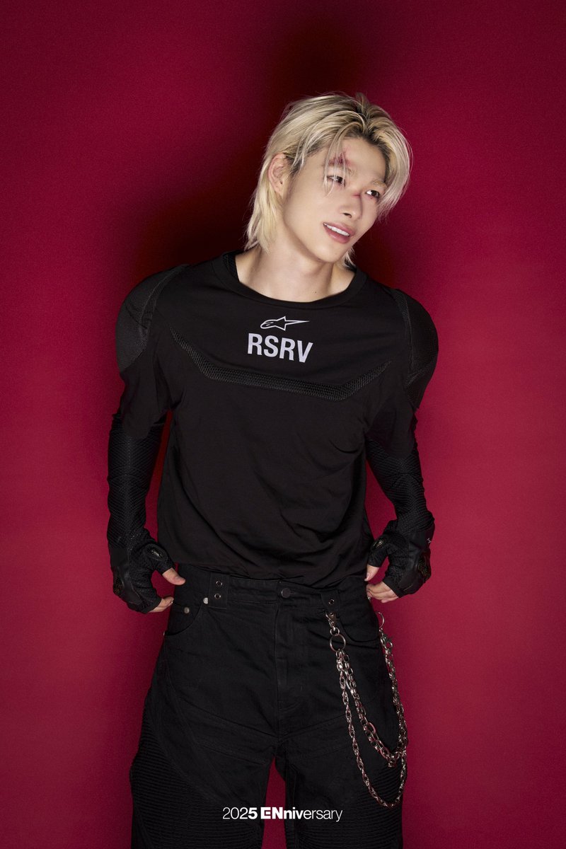 enhypenweverse's tweet image. (7/7)

5TH ENNIVERSARY FAMILY PHOTO
#2025ENniversary #ENHYPEN5thAnniversary #ENHYPEN #엔하이픈 @ENHYPEN_members @ENHYPEN