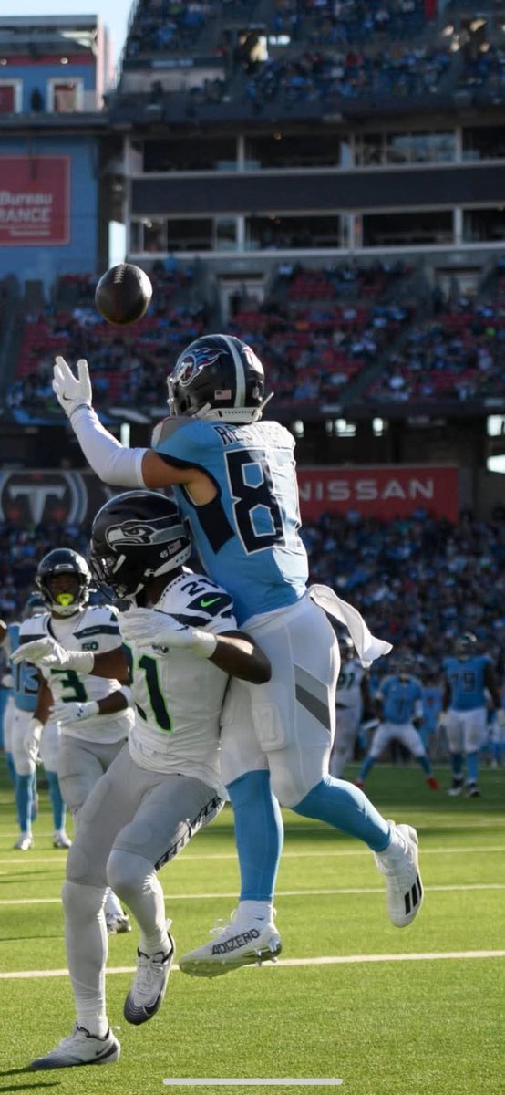 xGhostTitanx's tweet photo. Can you imagine he catches this TD pass? #TitanUp https://t.co/ZML0at8Fut