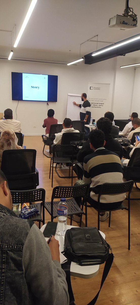 خطوة مهمة لفهم البراند الشخصي بمنظور حقيقي 👌

من مجتمع البراند الشخصي لـ <a href="/Abdelrhmanmusst/">عبدالرحمن مصطفى</a> برعاية <a href="/wizpepol/">WizPepol</a>