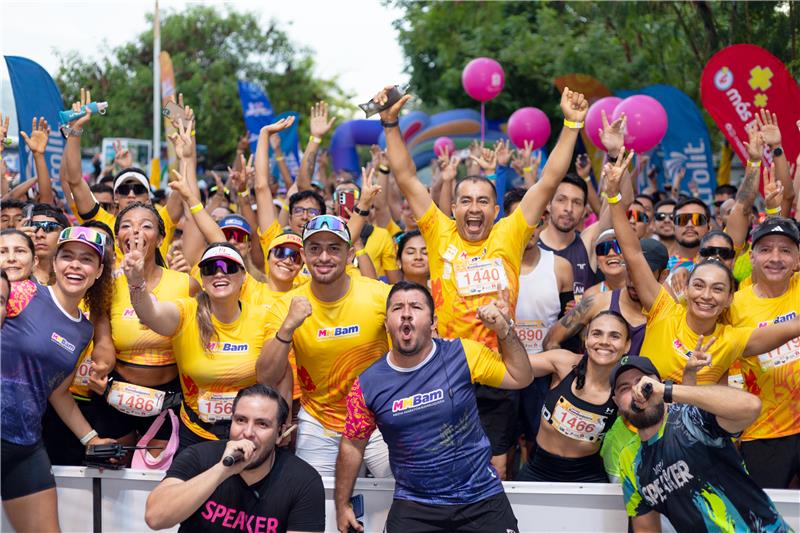 🏃‍♂️💙 ¡Gracias, Media Maratón Bambuquera!

Fue un honor vincularnos a esta gran fiesta del deporte y la salud en la capital del Huila.

Más de 100 colaboradores corrieron con pasión y compromiso por la vida. Felicitaciones a los ganadores ¡Poderosos!

 somos parte de ti. 💙✨