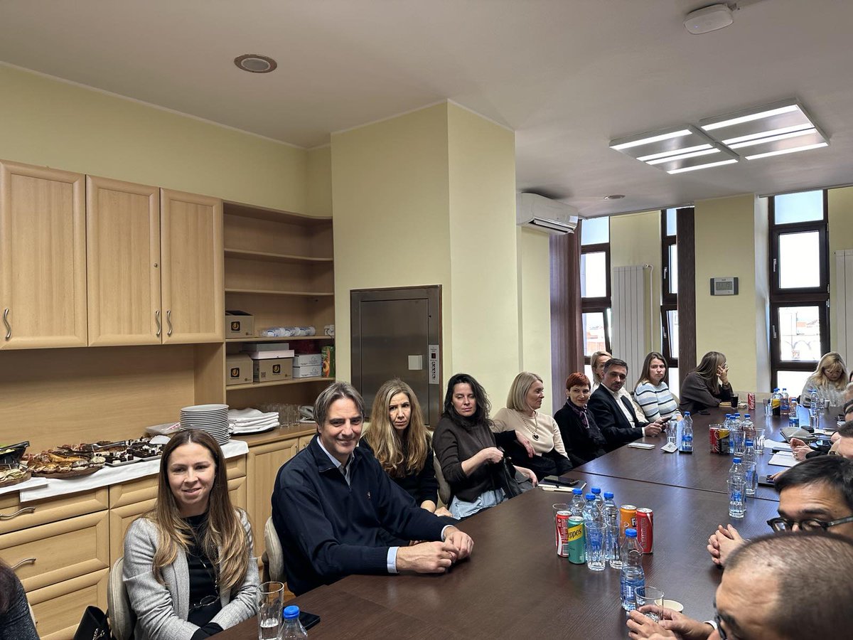 PSRRMSLS's tweet image. У Покрајинској влади одржан први састанак у оквиру програма „Roman Legacy“ – Римско наслеђе
Циљ је формирање тематског региона и успостављање културне руте дуж Римског дунавског лимеса
sn.rs/1b4gb
#RomanLegacy #crossbordercooperation #Interreg #DanubeRegion