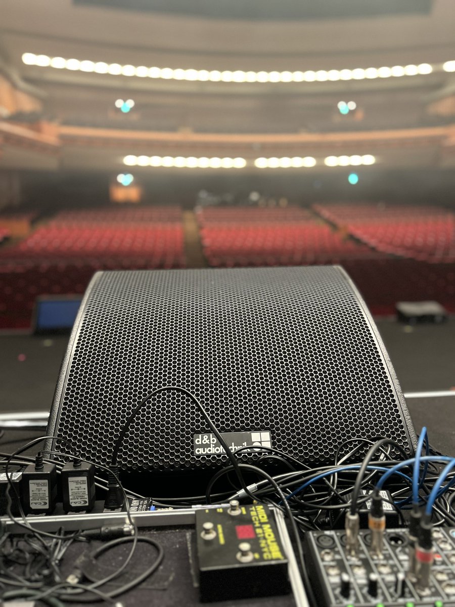 GIKOH's tweet photo. Inori Minase 10th ANNIVERSARY LIVE TOUR Travel Record。刈谷市総合文化センター（愛知）。

にゃんちー不在の中、彼女のプラカードでそっと穴埋めしました。
思えば、プラカードを出すタイミングなんて人生でほとんど経験なくて。

なんだかんだ、ほっこり刈谷

#水瀬いのり https://t.co/Hs1JixBImp