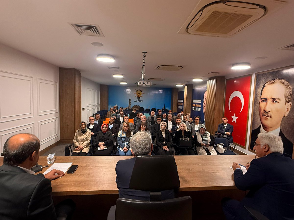 📍AK Parti Diyarbakır İl Başkanlığı

Haftalık Olağan İl Yönetim Kurulu Toplantımızı gerçekleştirdik.
Genel ve yerel gündemi değerlendirdik, çalışmalarımızı müzakere ettik.

Aldığımız kararların ve yaptığımız istişarelerin ilimiz ve davamız için hayırlara vesile olmasını