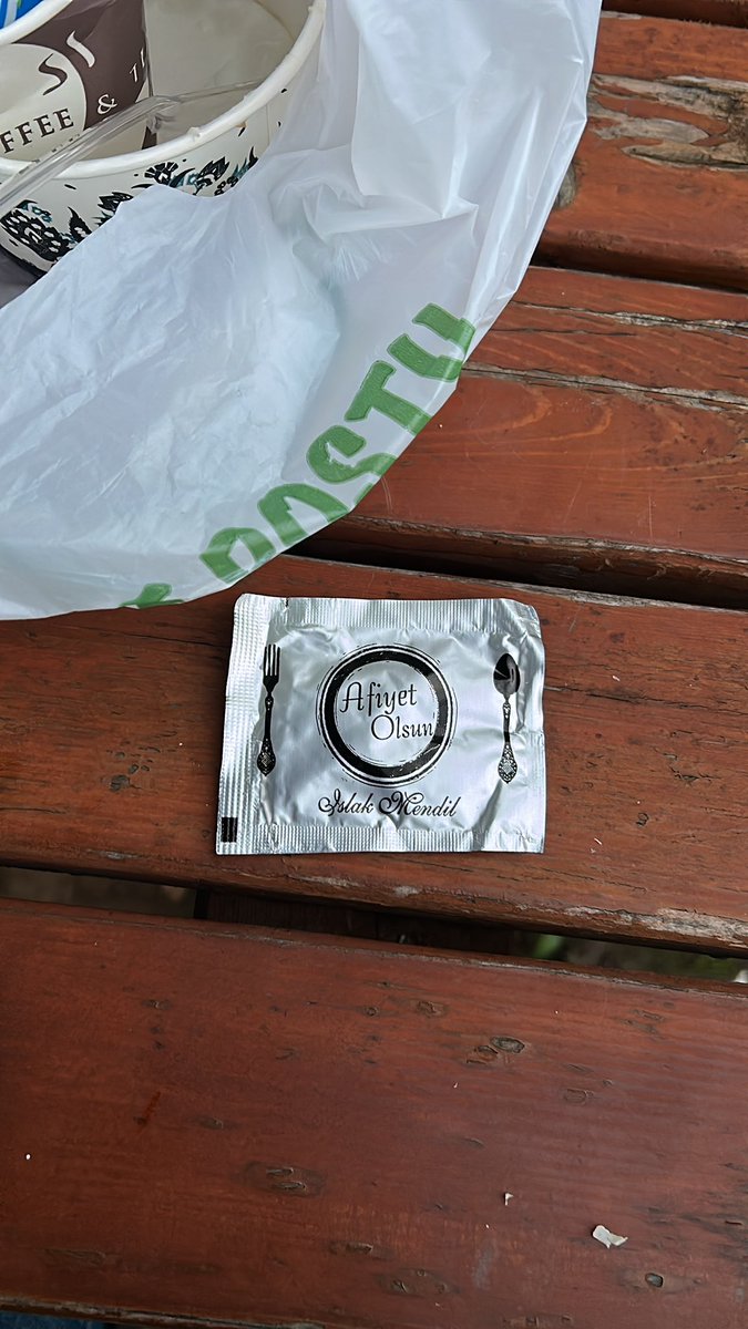 Umarım mendildir 😅