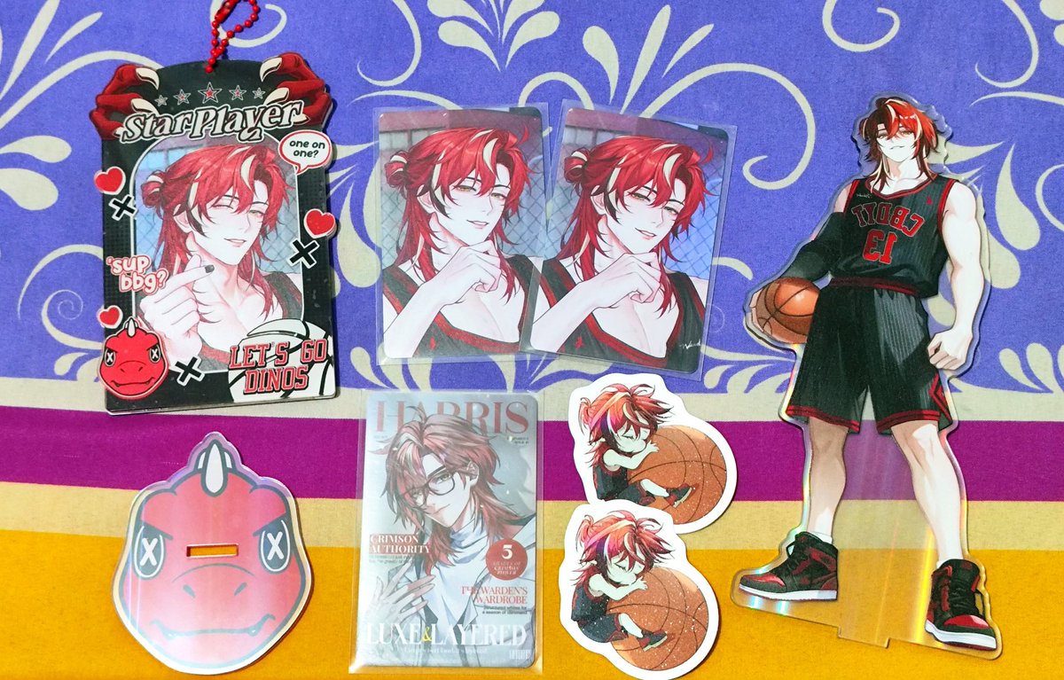 Rara_qinche98's tweet image. first of all, tentunya dari merch official abanggg, aaaa sumpah cakep banget asliii gak bohong, apalagi poca yg terbaru kali ini beneran kualitasnya bagus dan tebal guysss, dijamin gak akan menyesal pastinya buat dibeli 🥹🫶

#HarrisCaine #CF21merch #bundleset #AKAVirtual