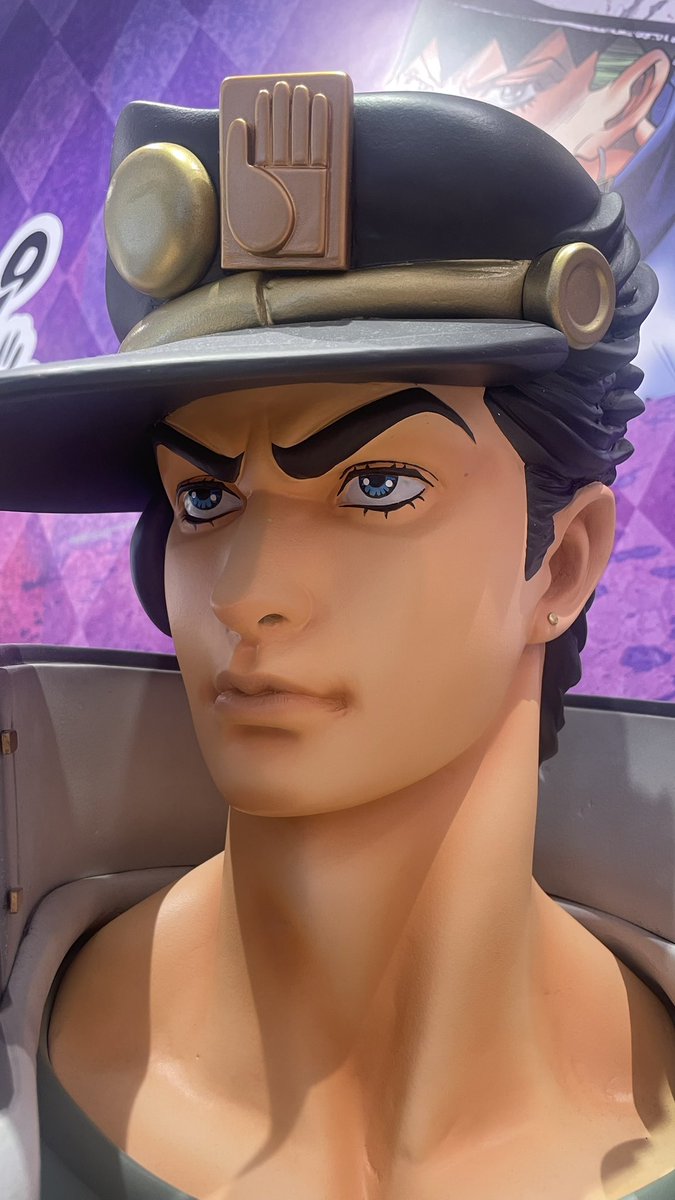 LCDR8bit's tweet image. namcoレイクタウンでは等身大！空条承太郎に逢えるッ！！