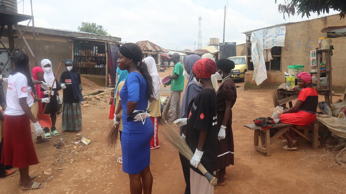 swag_initiative's tweet image. Girls give back, volunteer, and lift up their communities. 

As part of their learning journey on leadership, responsibility, and community service, the Stand with a Girl Education Project (SWAGEP) Safe Space girls in Karonmajigi IDP Camp independently designed and implemented...