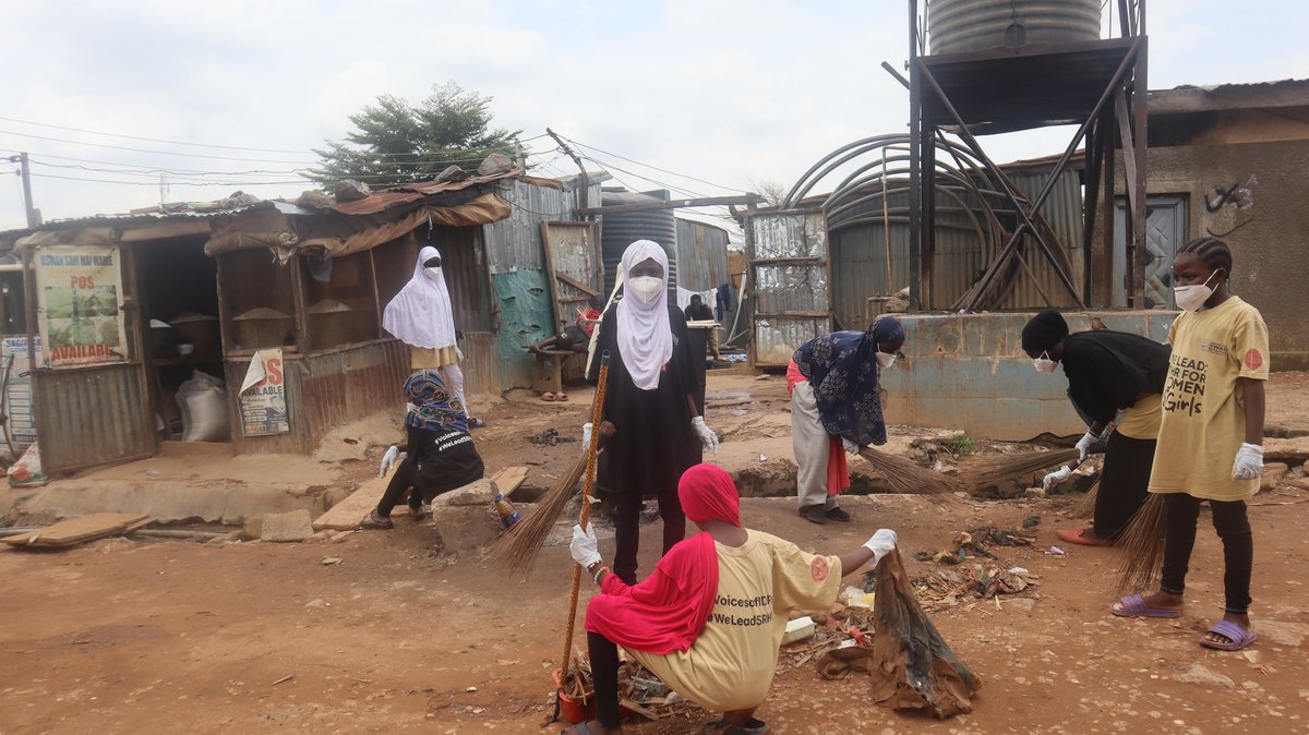 swag_initiative's tweet image. Girls give back, volunteer, and lift up their communities. 

As part of their learning journey on leadership, responsibility, and community service, the Stand with a Girl Education Project (SWAGEP) Safe Space girls in Karonmajigi IDP Camp independently designed and implemented...