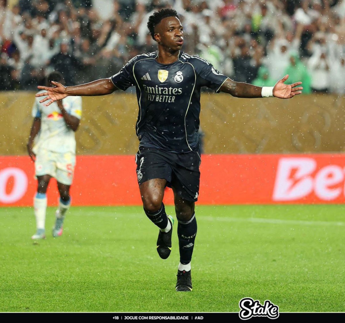 DiarioGols's tweet image. AGORA 🚨🚨🚨🚨

Vinicius Jr avisou Florentino Pérez que NÃO pretende renovar seu contrato enquanto as relações com Xabi Alonso ainda estiverem tensas.

As negociações estão PARALISADAS.

📰 The Athletic | Mario Cortegana