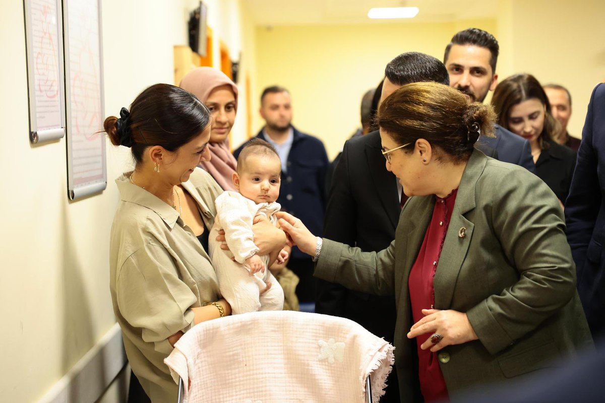 deryayanikashb's tweet image. 📍 Düziçi Devlet Hastanesi

Başhekimimiz Uz. Dr. Sn. Selim Özdemir ve Hastane Müdürümüz Sn. Nazım Koç’tan hastanemizde yürütülen çalışmalar, sunulan hizmetler ve öncelikli ihtiyaçlara ilişkin detaylı bilgi aldık.

Hastanede tedavi gören hemşehrilerimizi odalarında ziyaret ederek…